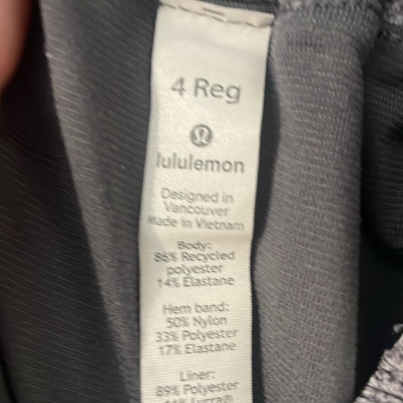 Lululemon Athletic lined Shorts - Picture 5 of 5